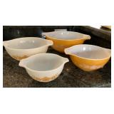 J3 - FOUR VINTAGE PYREX MIXING BOWLS (A71)