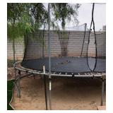 J3 - TRAMPOLINE WITH SAFETY NET