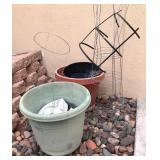 J3 - OUTDOOR PLANTER POTS