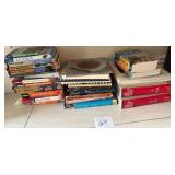 J3 - MIXED LOT OF BOOKS (G10)