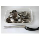 J3 - MIXED LOT OF FLATWARE (A44)