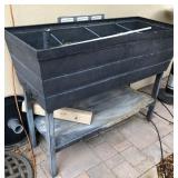 J3 - PLANTER BOX