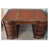 J3 - HOME OFFICE DOUBLE-PEDESTAL DESK (C10)
