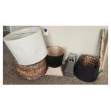 O - LOT OF LAMP SHADES, ROLLS OF GIFT WRAP (M25)