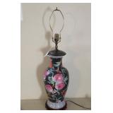 O - VINTAGE CERAMIC TABLE LAMP (L33)