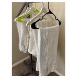 O - LOT OF TABLE LINENS (N58)