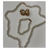 VINTAGE PEARL SET (A62)
