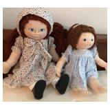 N1 - LOT OF 2 COLLECTIBLE DOLLS (M26)
