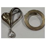 LOT OF TWO BROOCHES (A29)