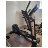 N1 - NORDICTRACK COMMERCIAL ELLIPTICAL MACHINE