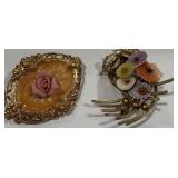 VINTAGE FLOWER BROOCHES (A23)