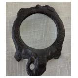J1 - SMALL ELEPHANT PLANTER STAND (L70)