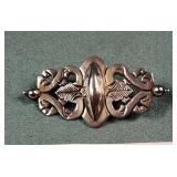 700 - VINTAGE SILVER BROOCH (E106)