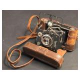 714 - RARE ANTIQUE PEARLETTE FOLDING CAMERA