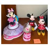 J1 - DISNEY CHARACTER FIGURINES AND ACCESSORIES