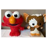 J1 - ELMO & GREMLINS COLLECTIBLE FIGURES (H108)