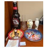 J1 - ASSORTED COLLECTIBLES AND DECOR LOT (L349)