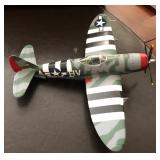 J1 - WWII FIGHTER AIRCRAFT MODEL (D148)