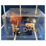 J1 - SET OF TWO COLLECTIBLE FIGURINES (K79)