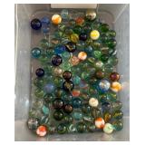 J1 - ASSORTED VINTAGE GLASS MARBLES LOT (K149)