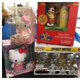 J1 - DISNEY HELLO KITTY COLLECTIBLES (D77)