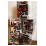 J1 - FUNKO POP CHARACTER COLLECTION (D331)