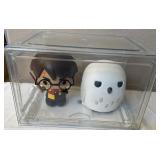 J1 - LOT OF HARRY POTTER COLLECTIBLES (H143)