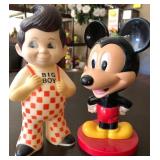 J1 - VINTAGE BOBBLE HEAD COLLECTIBLE FIGURES D245