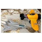 J1 - COLLECTIBLE AIRCRAFT MODEL DUO (D110)