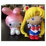 J1 - LOT OF TWO COLLECTIBLE FIGURES (D263)
