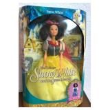 J1 - LOT SNOW WHITE DOLLS VINTAGE (D282)