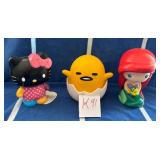 J1 - LOT OF THREE CHARACTER FIGURINES (K91)