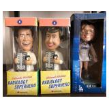 J1 - COLLECTIBLE NOVELTY FIGURE SET (D5)