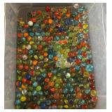 J1 - LARGE LOT VINTAGE GLASS MARBLES (K144)