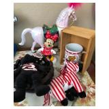 J1 - WHIMSICAL COLLECTIBLES GIFT LOT (D139)