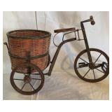 S2 - CHARMING VINTAGE TRICYCLE BASKET (L200)