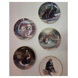 S2 - COLLECTIBLE DOG DECORATIVE PLATES (M50)