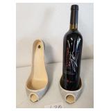 J2 - HIGH-HEEL SHOE WINE HOLDERS & BOTTLE (L30)