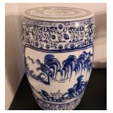 J2 - BLUE & WHITE WARE CERAMIC GARDEN STOOL (F8)