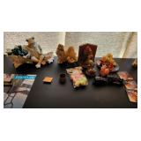 J2 - MIXED LOT OF COLLECTIBLES (F62)