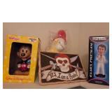 J1 - VINTAGE COLLECTIBLE MEMORABILIA LOT ASSORTED
