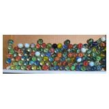 J1 - LARGE LOT VINTAGE GLASS MARBLES (A510)