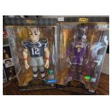 J1 - LOT OF TWO FUNKO GOLD FIGURES (E39)