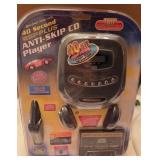 J1 - VINTAGE CD PLAYER WITH HEADPHONES (A121)