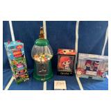 J1 - ASSORTED VINTAGE TOYS AND COLLECTIBLES (K54)