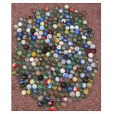 J1 - LARGE LOT VINTAGE GLASS MARBLES (A534)