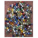 J1 - LOT ASSORTED VINTAGE GLASS MARBLES (A531)