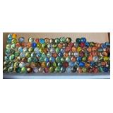 J1 - LARGE LOT VINTAGE GLASS MARBLES (A508)