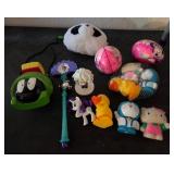 J1 - ASSORTED VINTAGE TOYS AND COLLECTIBLES (E333)