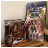 J1 - LOT OF TWO ACTION FIGURES (A327)